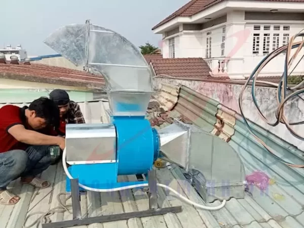 Lắp đặt tiết diện vào quạt hút