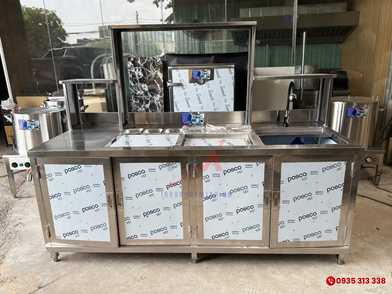 Quầy pha chế inox 1m6 có kệ