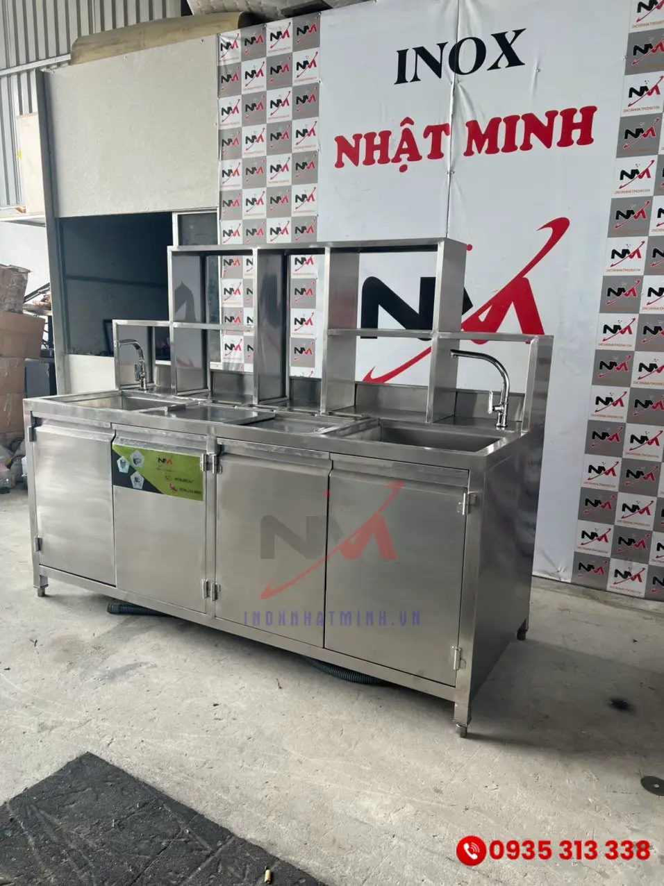 Quầy pha chế inox 1m6 gia công tại xưởng Inox Nhật Minh