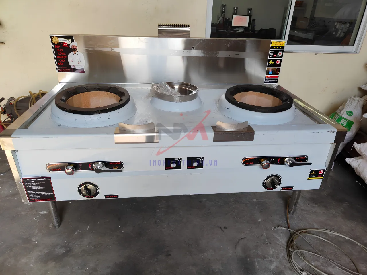 Bếp á 2 họng quạt thổi Inox Nhật Minh