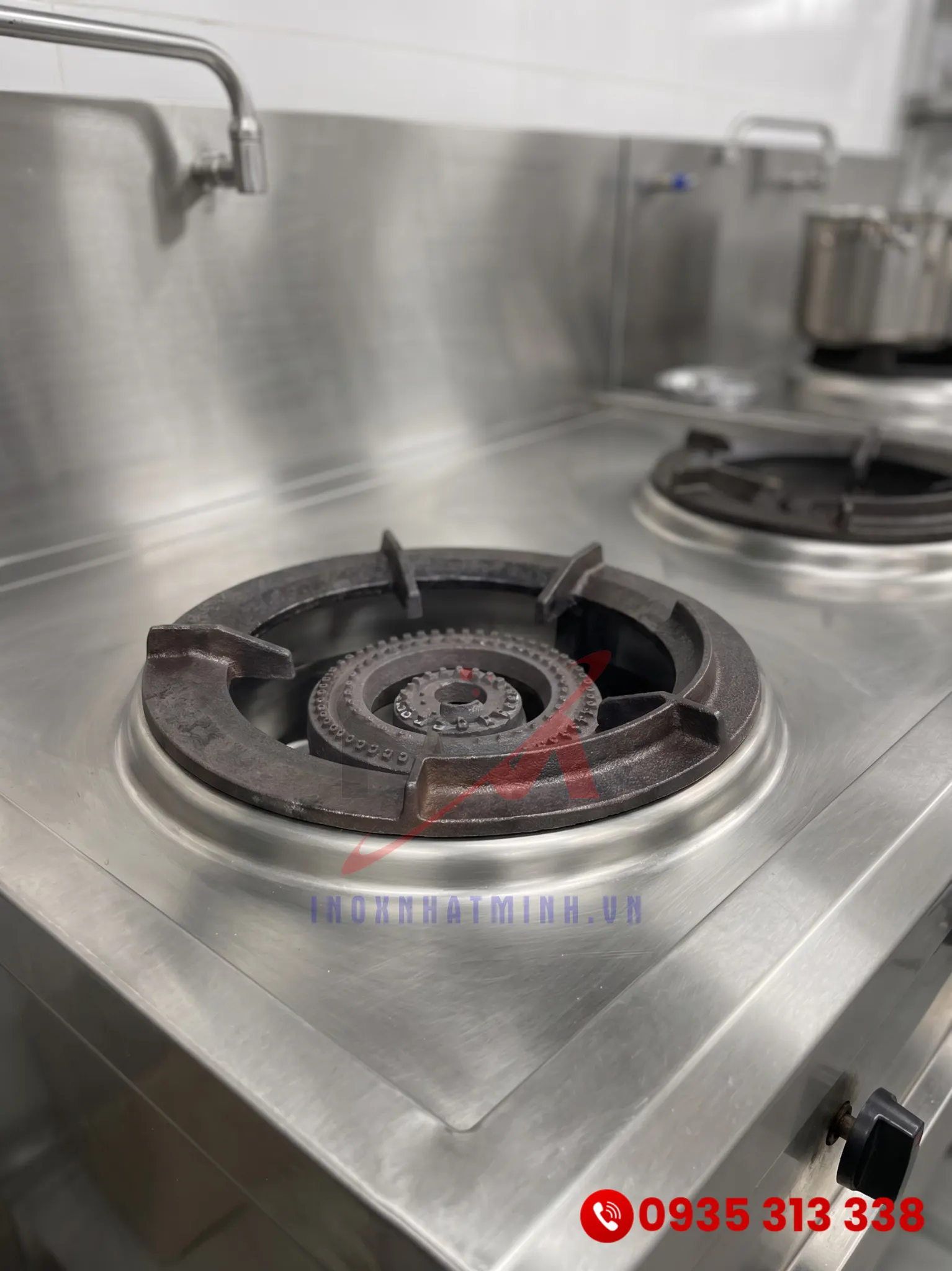 Bảo dưỡng và vệ sinh bếp khè công nghiệp định kỳ giúp tăng tuổi thọ hoạt động