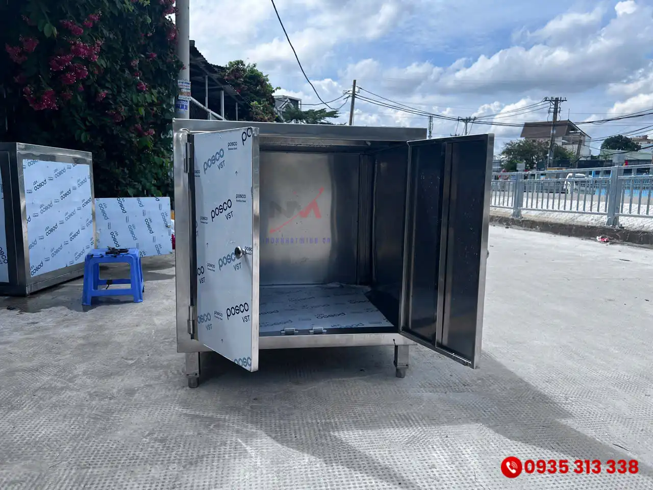 Tủ bếp inox công nghiệp