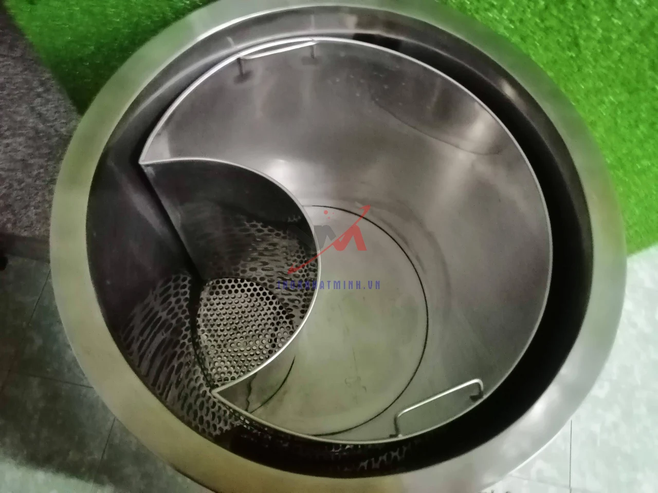 Nồi nấu phở bằng điện 2 ngăn có quai