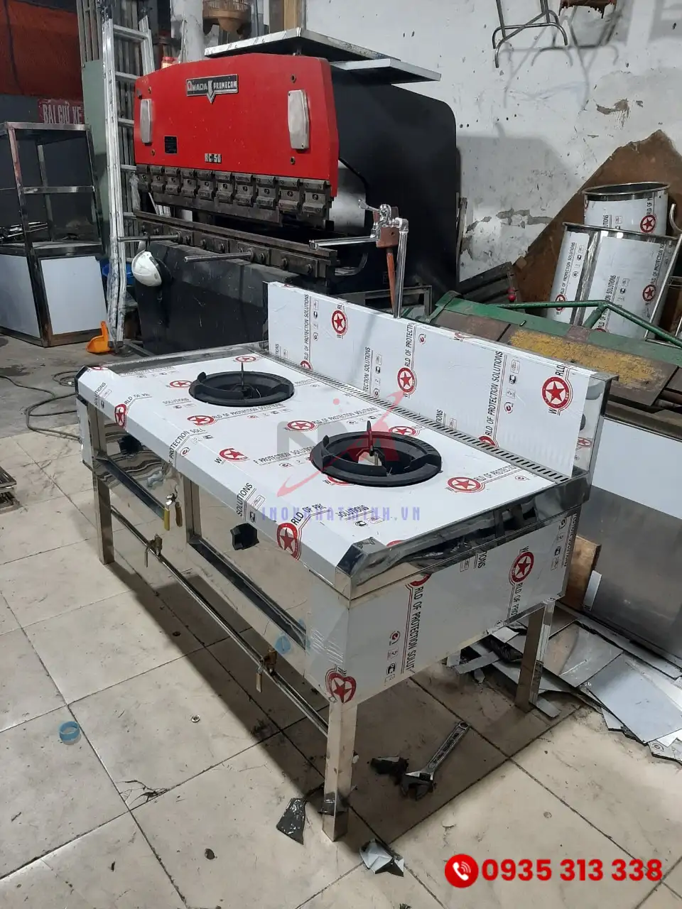 Bếp Á 2 họng kiềng gang