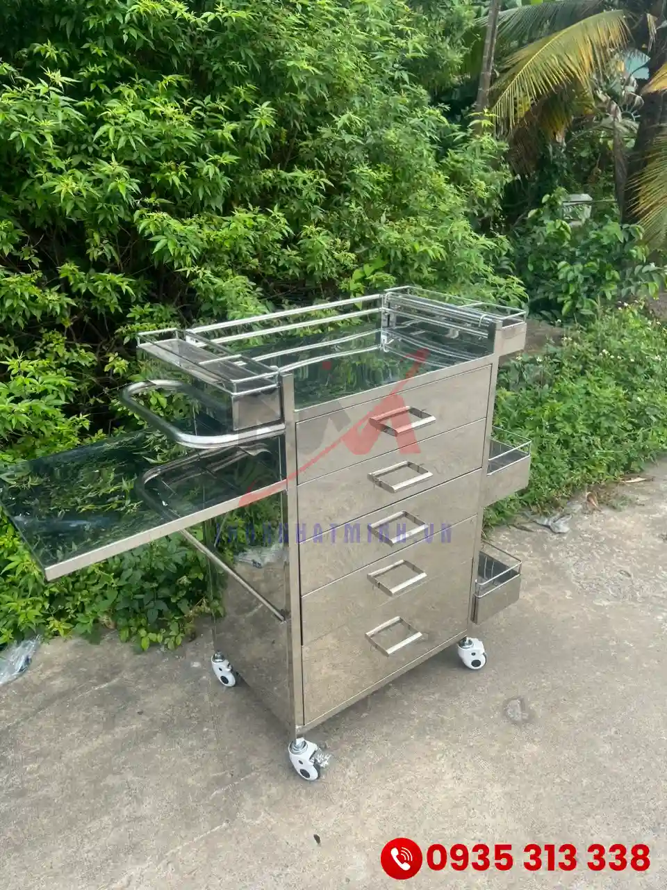 Gia công inox 304 y tế đáp ứng tiêu chuẩn vô trùng khắt khe