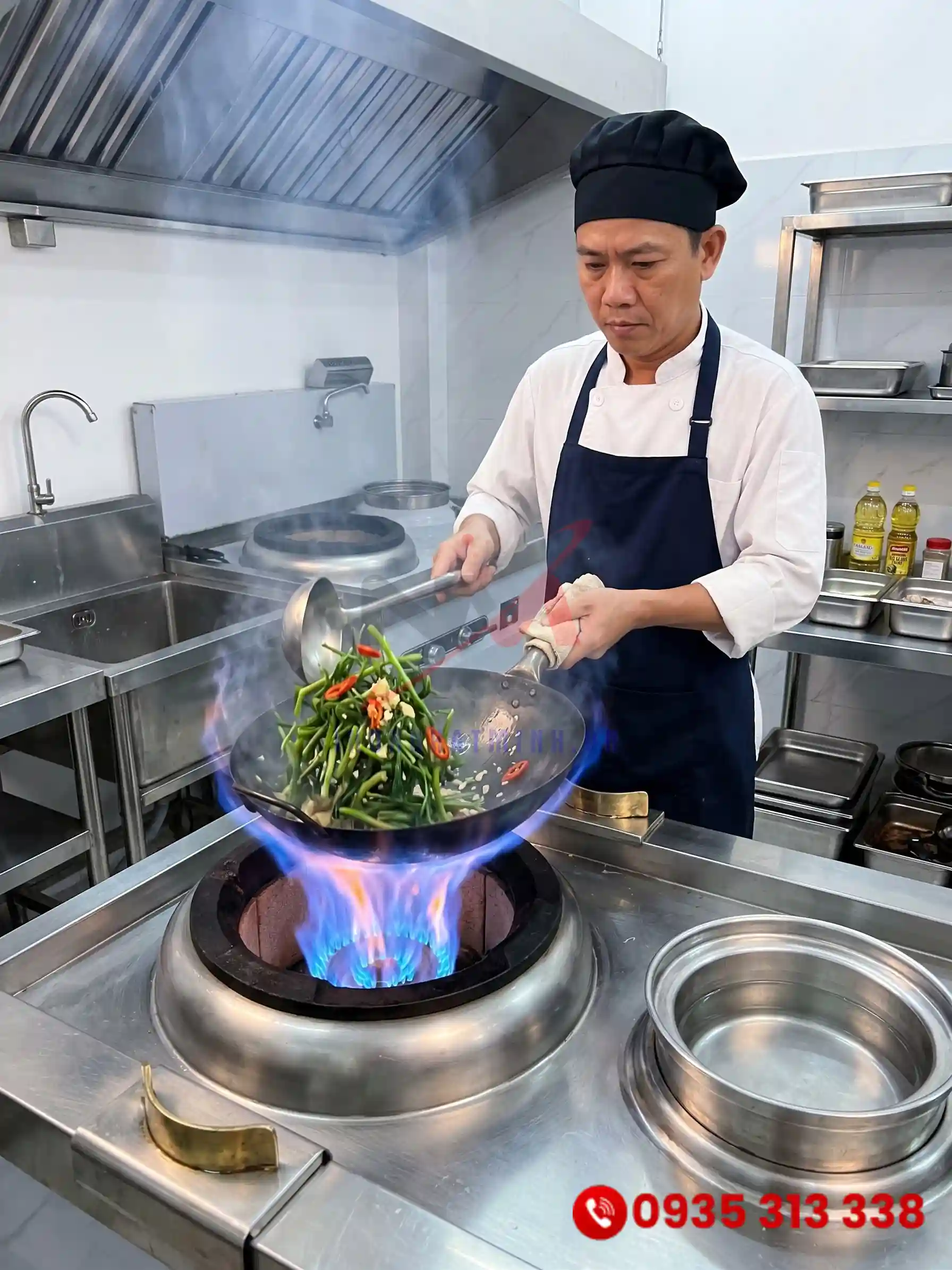 Ngọn lửa mạnh mẽ từ bếp Á công nghiệp