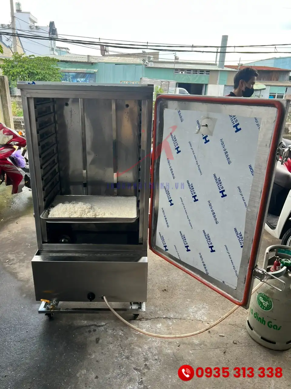 Tủ nấu cơm công nghiệp bằng gas