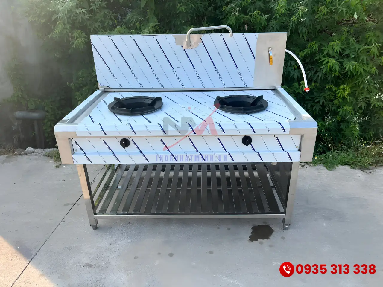 Kích thước bếp công nghiệp 2 họng có kệ dưới