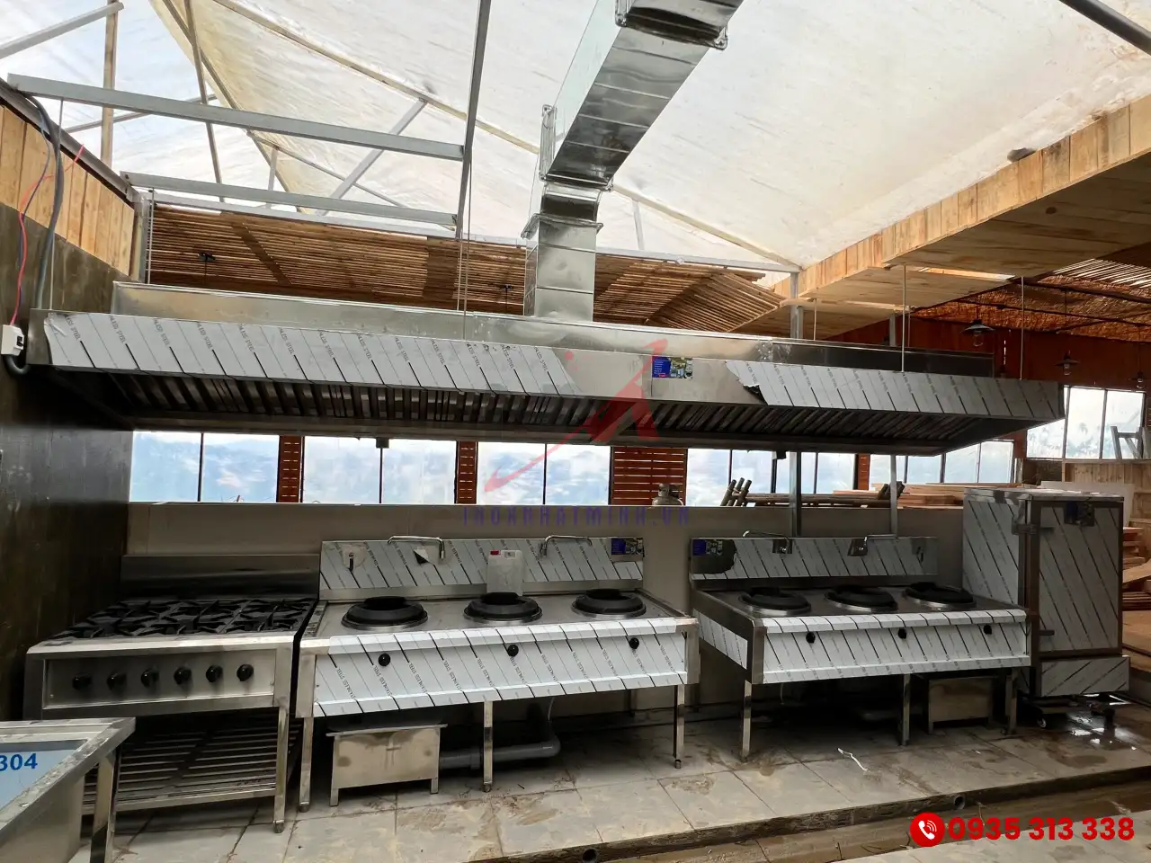 Hệ thống hút khói bếp nhà hàng thi công Inox Nhật Minh