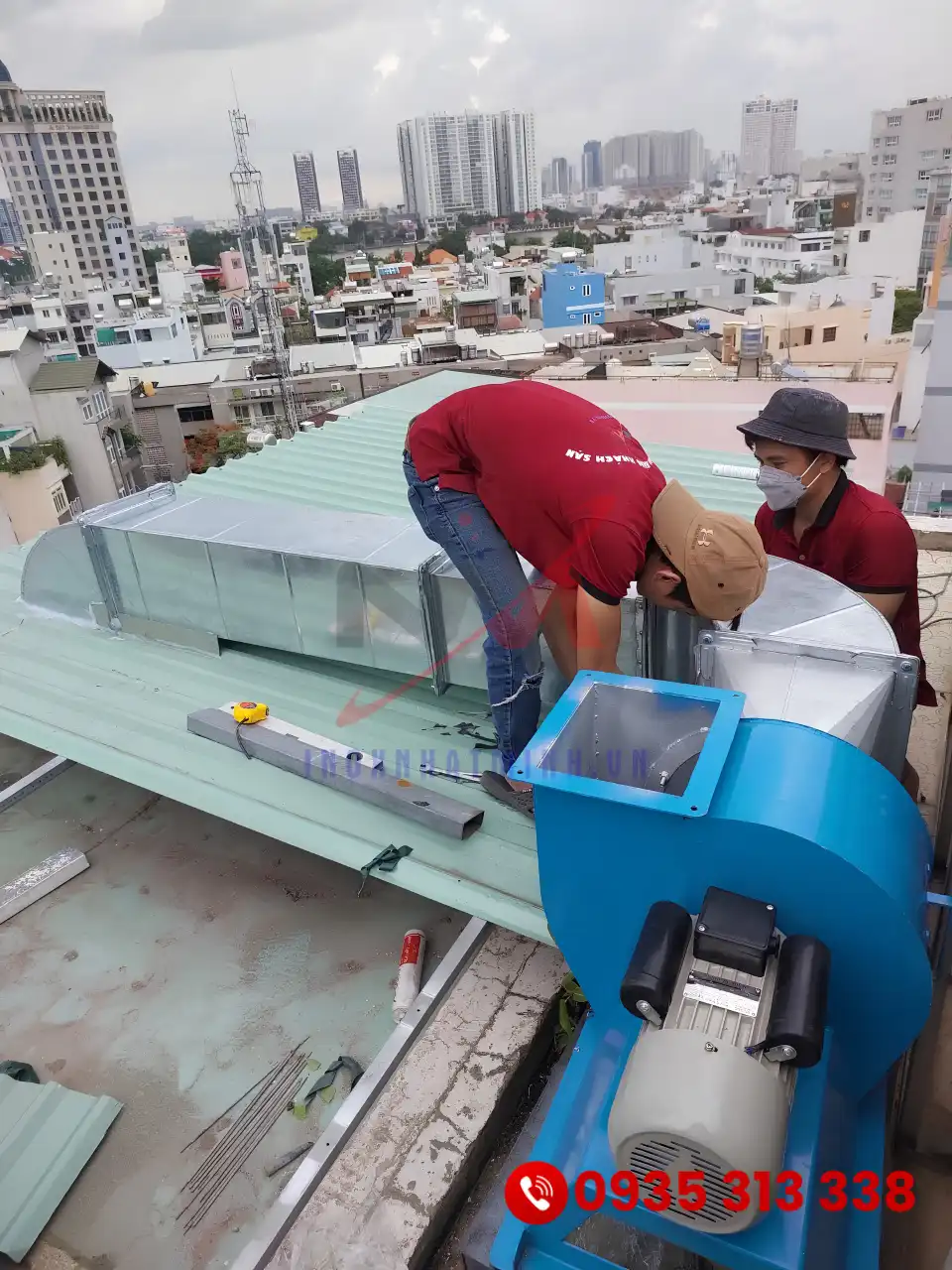 Dịch vụ cung cấp thiết bị bếp công nghiệp và thi công hệ thống hút khói inox nhà hàng đạt chuẩn