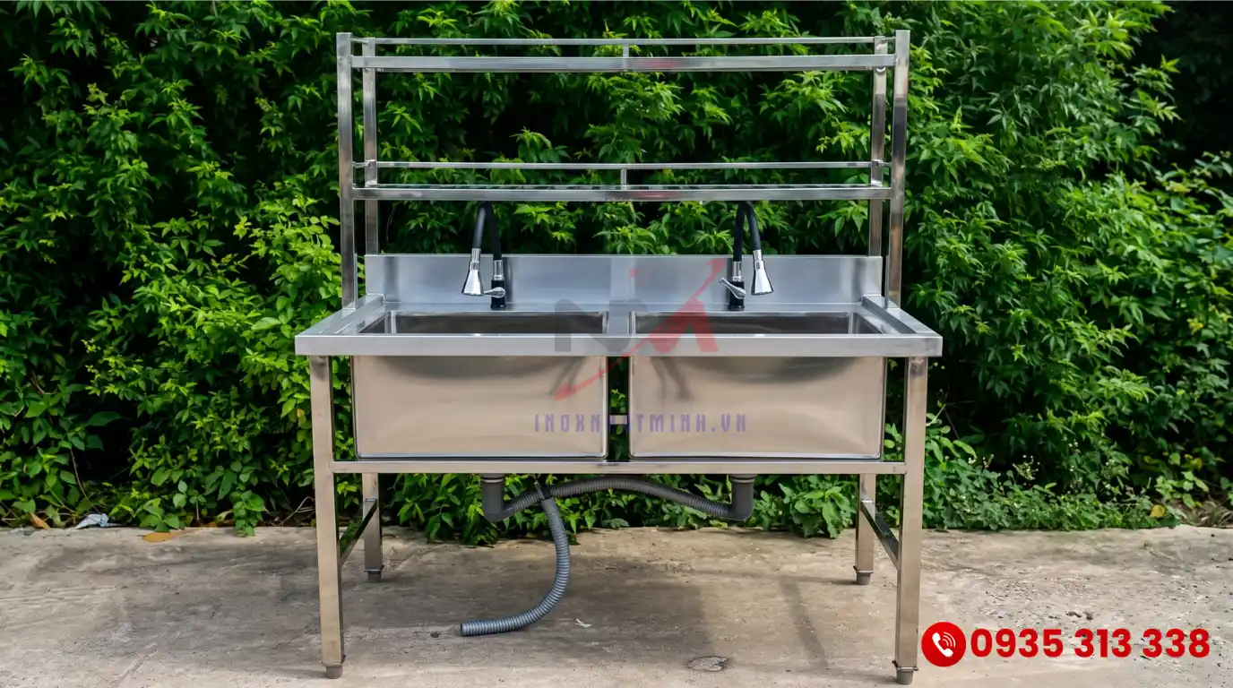 Chậu rửa công nghiệp 2 hộng có kệ trên