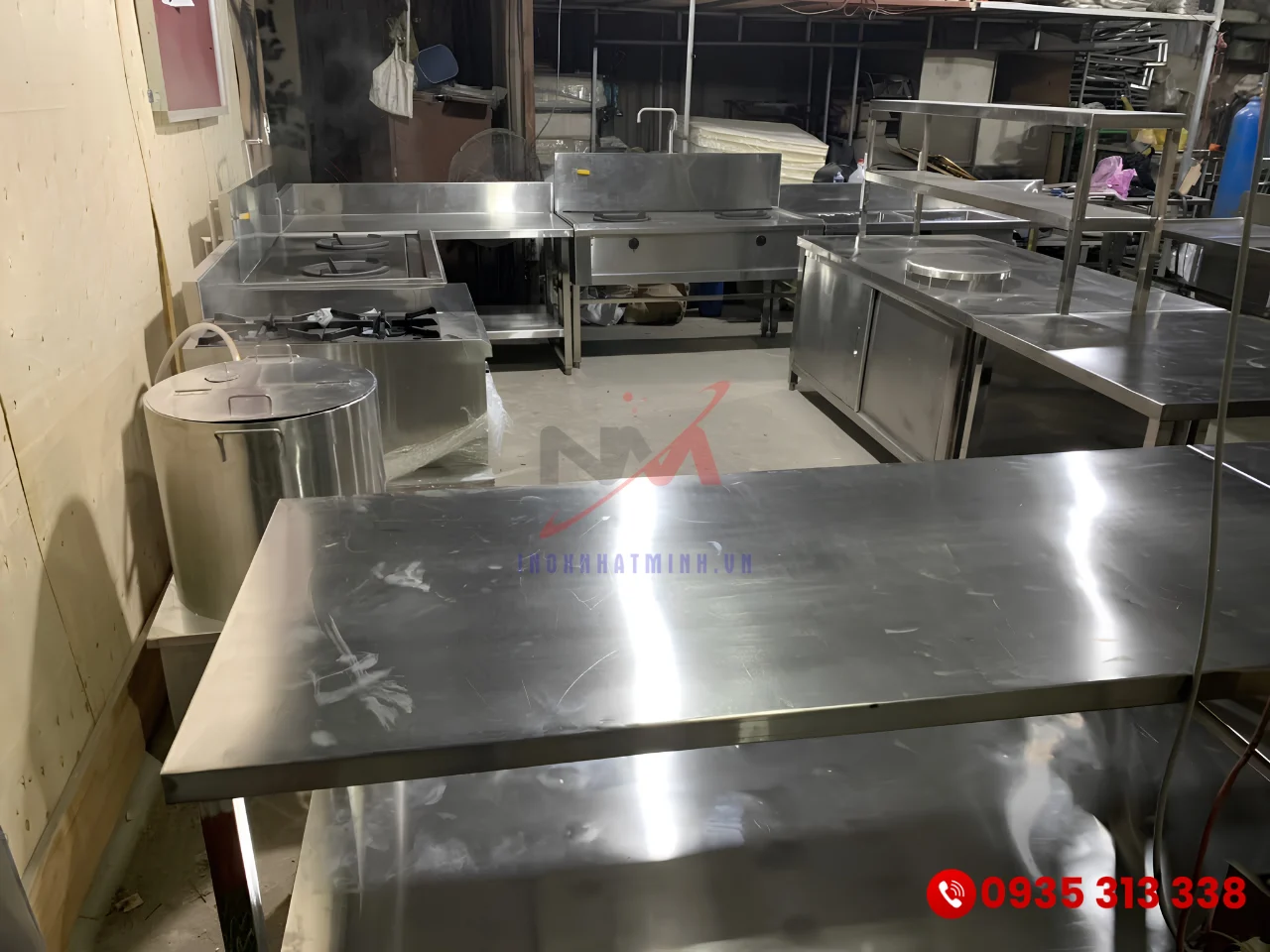 Bàn sơ chế inox 304 cao cấp chống gỉ sét tuyệt đối của Inox Nhật Minh