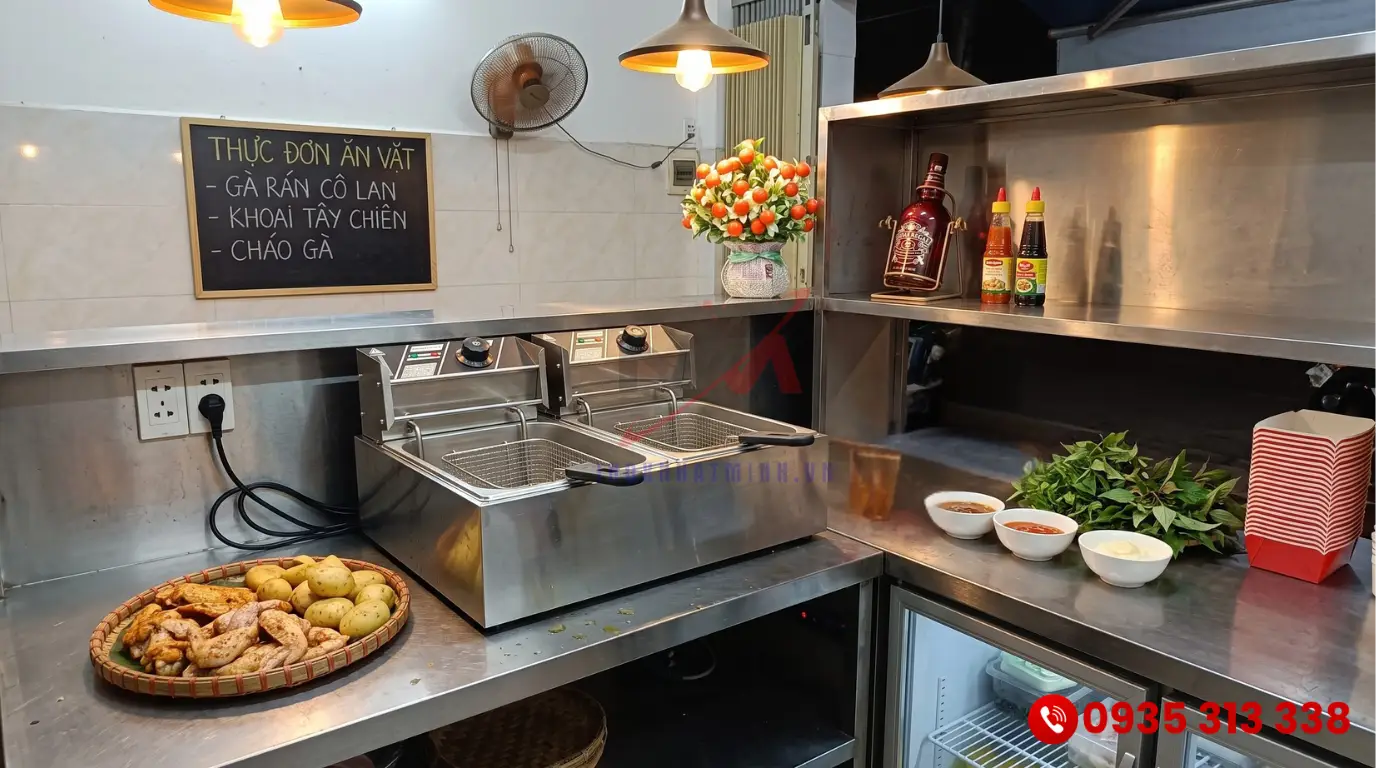 Bếp chiên điện công nghiệp Inox Nhật Minh tại quán ăn